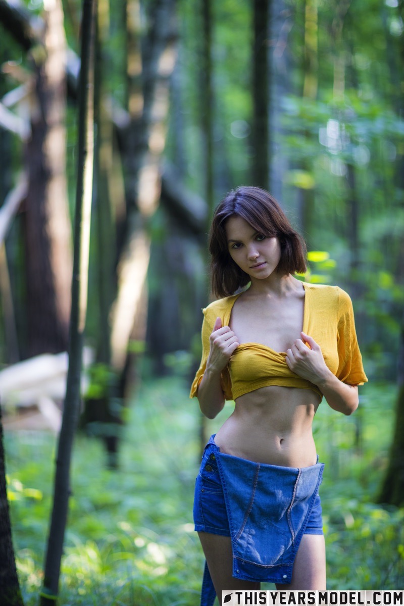 Lara Maiser in Back To Nature photo 1 of 15
